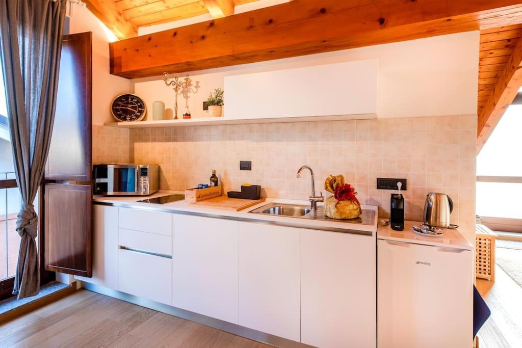 Charming 2.5Room Flat In Center Of モンフォルテ・ダルバ エクステリア 写真