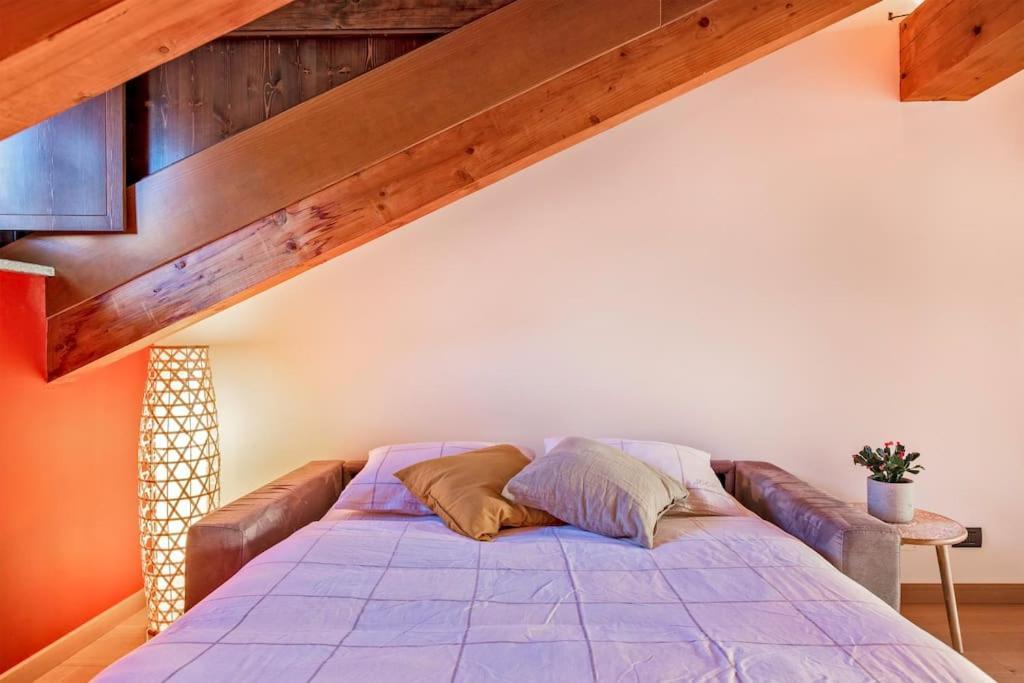Charming 2.5Room Flat In Center Of モンフォルテ・ダルバ エクステリア 写真